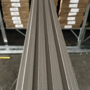 Tấm ốp gỗ nhựa 4 sóng có vân – Mã SP: AT 03 – 1004. ĐVT: Thanh