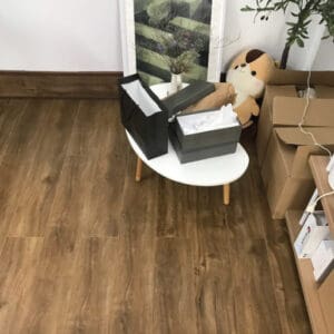 Sàn gỗ công nghiệp cao cấp 8ly Lamton – Mã Rustic D8812. ĐVT: m2 - Ảnh 2